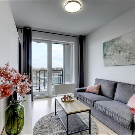 Star Cozy Apartment In A Modern Neighborhood 브라티슬라바 외부 사진