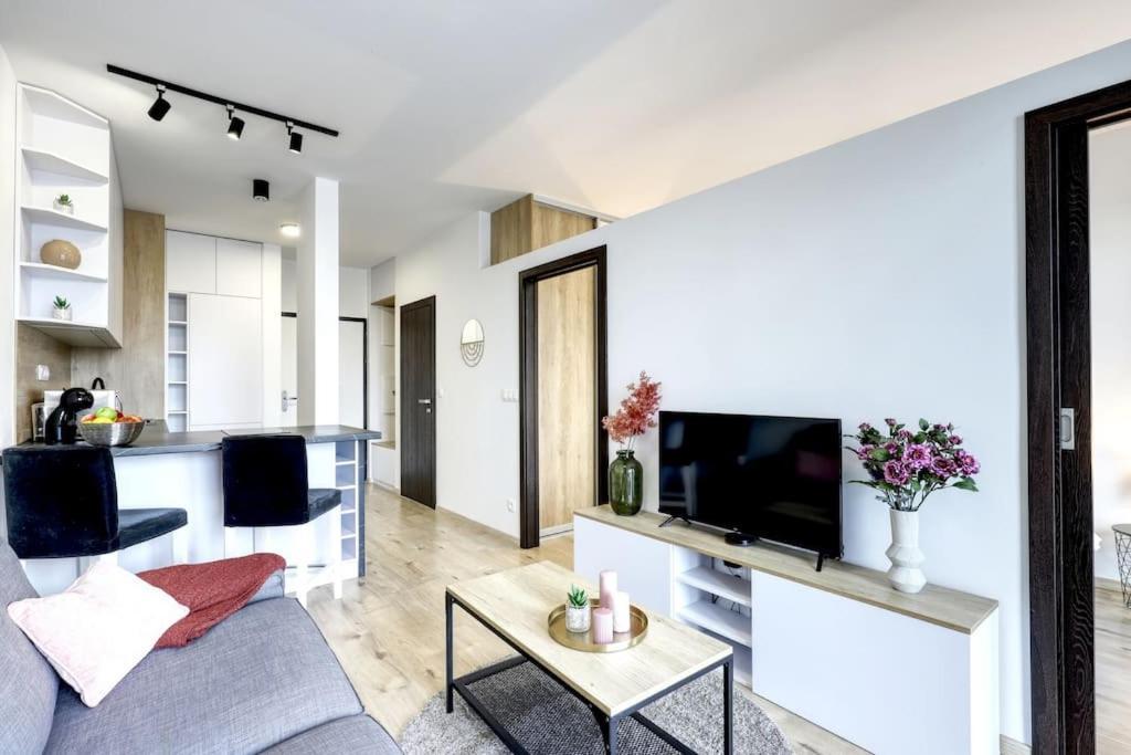 Star Cozy Apartment In A Modern Neighborhood 브라티슬라바 외부 사진